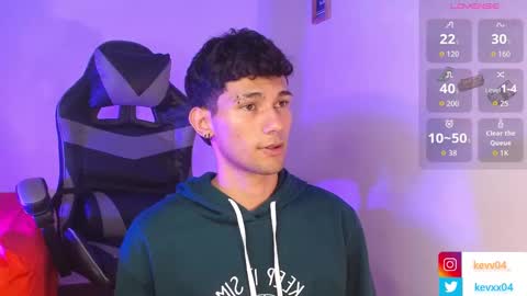  A L E X  online show from November 8, 4:37 am