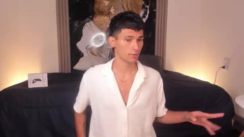  A L E X  online show from January 9, 3:34 am