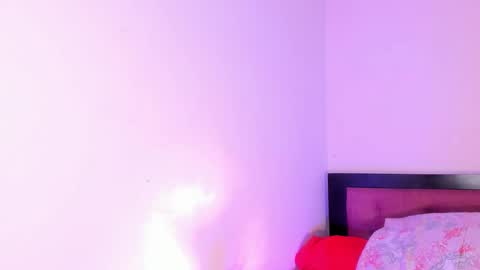  A L E X  online show from September 15, 4:52 pm