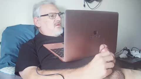 kingtongue10 online show from November 22, 7:56 pm