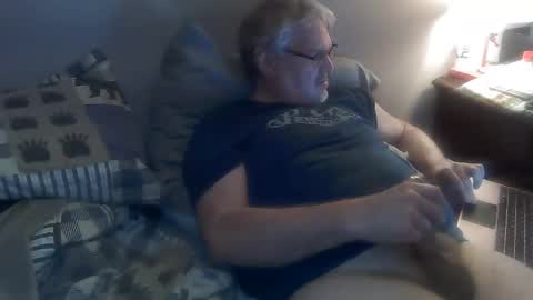 kingtongue10 online show from January 8, 12:47 pm