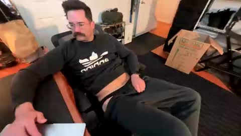 kingxhelm online show from February 11, 2:54 pm