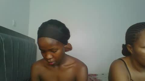 kinky_aria online show from October 12, 7:27 pm