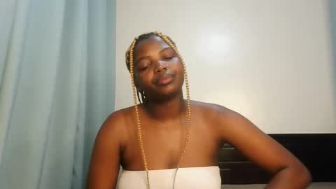 Lola online show from October 15, 9:37 pm