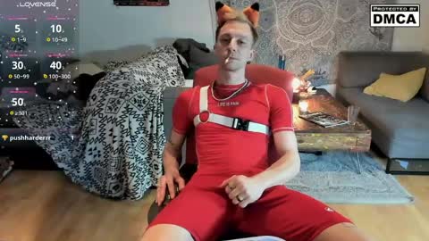 kinky_spidey online show from June 5, 7:58 am
