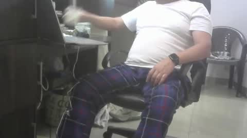 Snapshot of kinkyguy7979 chatting on February 23, 3:29 pm kinkyguy7979 online show from February 23, 3:29 pm