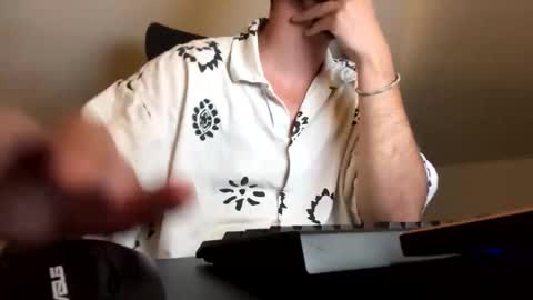 kinkyguy9883 online show from October 21, 7:46 am