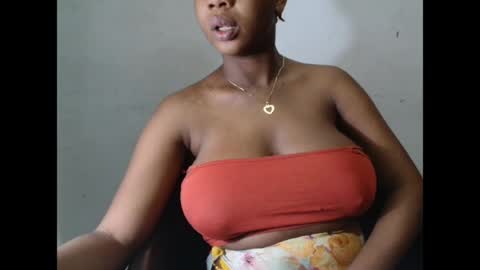 kinkyjuicexx online show from April 22, 8:54 am