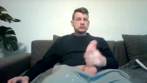 kinkylionboy online show from January 9, 10:43 am