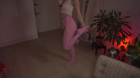 Mary the Soulmate online show from December 6, 11:06 am