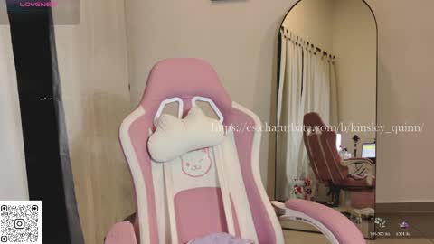 5 short videos of my body parts for 200 tks online show from June 9, 1:39 am