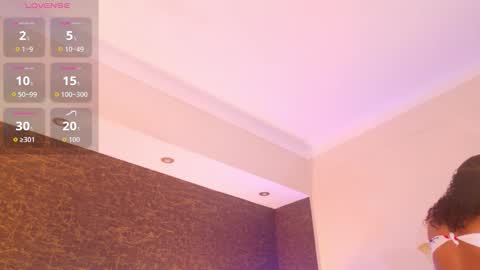  CALL ME KINSLEY  online show from March 19, 4:40 am