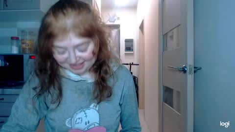 Kira online show from April 10, 1:05 pm