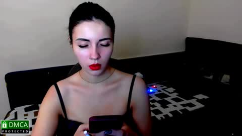 Kira  online show from December 7, 7:49 pm