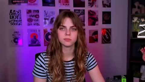kira online show from July 28, 7:39 pm