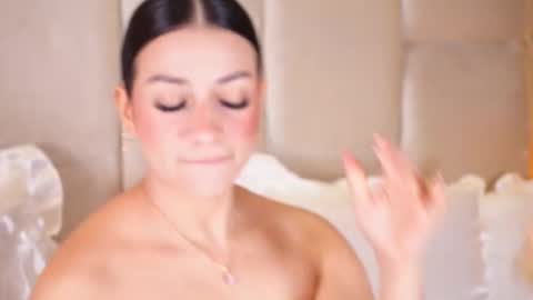 kira online show from February 4, 8:24 pm