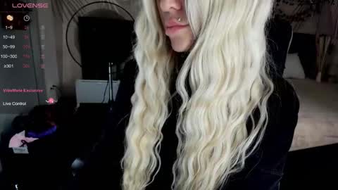 Kira online show from February 16, 1:37 am