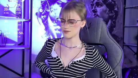 Kira online show from February 28, 12:14 am