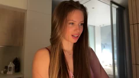 Kira online show from March 17, 4:34 pm