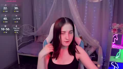 KiraParker online show from April 19, 5:14 pm