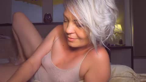 kirasunny online show from June 21, 4:02 pm