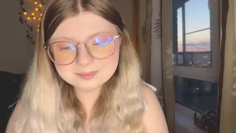 KiraYume online show from June 17, 10:26 pm