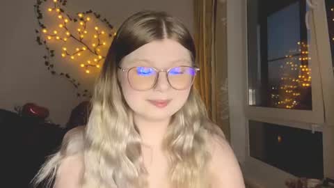 KiraYume online show from July 4, 9:51 pm