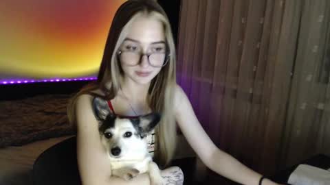 kisa____ online show from March 10, 11:51 pm