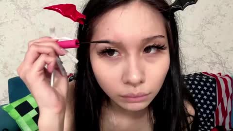 Hina online show from April 7, 1:46 pm