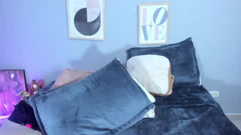 Snapshot of kissasins22 chatting on January 17, 6:15 am kissasins22 online show from January 17, 6:15 am