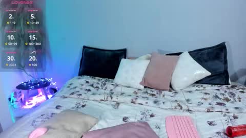 Snapshot of kissasins22 chatting on October 14, 10:29 am kissasins22 online show from October 14, 10:29 am