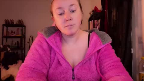 kissica online show from January 6, 5:28 pm