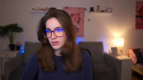 Sisi online show from February 9, 2:31 pm