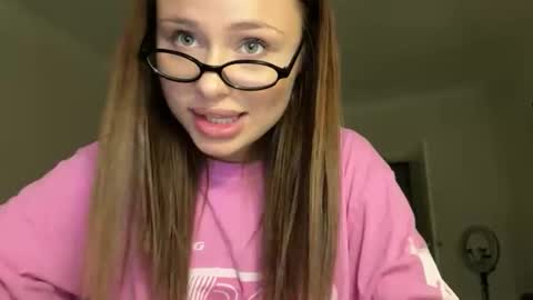 Snapshot of kisskeyy chatting on September 8, 6:51 pm kisskeyy online show from September 8, 6:51 pm