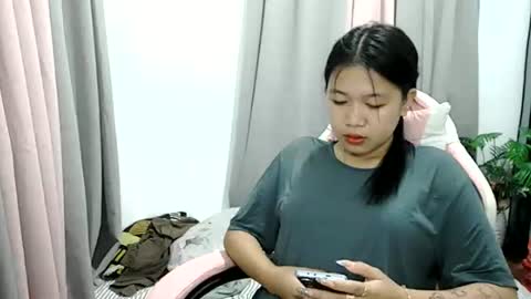 christine  online show from February 1, 9:50 am