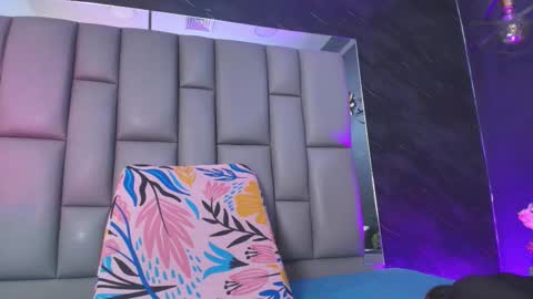 BELLA FLAME online show from November 24, 7:01 pm