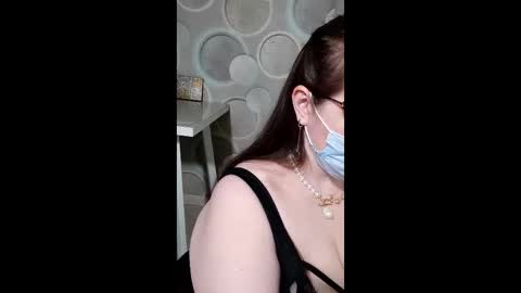 Goddess online show from May 9, 10:32 am
