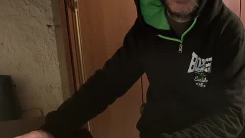 kissofbanned1983 online show from January 10, 9:48 am