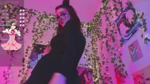 Kissthasky online show from September 21, 2:43 pm