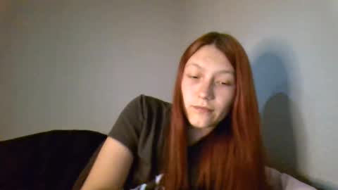 kiti_kitiss online show from June 1, 5:58 pm