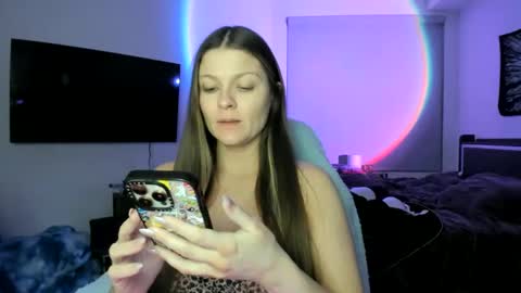 Serina Chan online show from January 19, 7:46 am