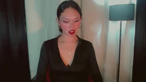 KITTY online show from September 29, 5:17 am