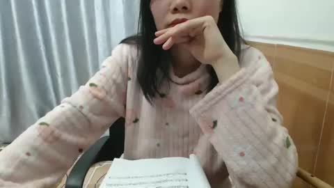 kitti_baby2x online show from November 28, 9:16 am