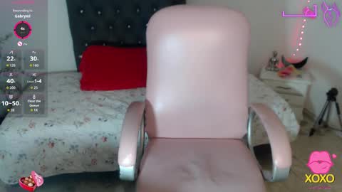 Snapshot of kitty_girl8 chatting on October 2, 8:07 pm kitty  online show from October 2, 8:07 pm