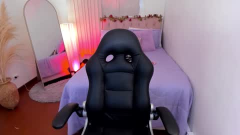 Kitty online show from December 14, 7:53 pm