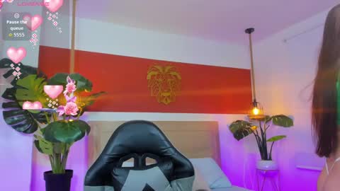 Snapshot of kitty_sweeety_ chatting on October 8, 8:26 pm K I T T Y online show from October 8, 8:26 pm