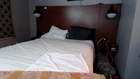 kittykat 1999 online show from December 7, 12:29 pm