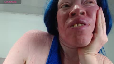 kittywhiteass online show from October 12, 10:30 am