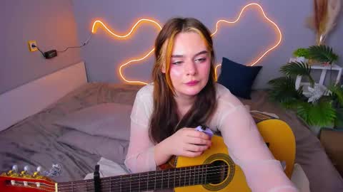 Snapshot of kittyy_rinna chatting on October 7, 1:34 am Rina online show from October 7, 1:34 am