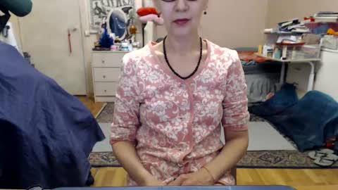 KiuminBerry online show from March 7, 9:51 am